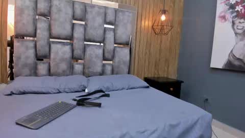 Owen Johnson online show from October 25, 12:18 pm