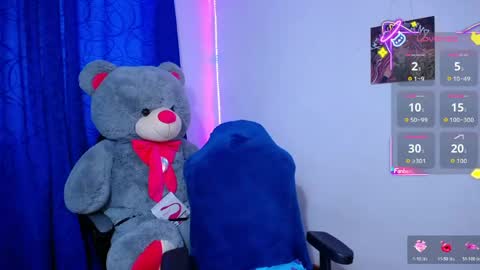 Owen  Independent model  online show from April 26, 10:56 am