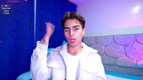 Snapshot of owenblue__ chatting on February 2, 4:26 am Owen Independent model online show from February 2, 4:26 am