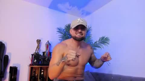 Snapshot of owenmaximus814 chatting on October 18, 1:21 am Maximus Owen online show from October 18, 1:21 am