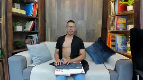 Snapshot of owenpierce1 chatting on September 22, 12:26 pm Owen online show from September 22, 12:26 pm