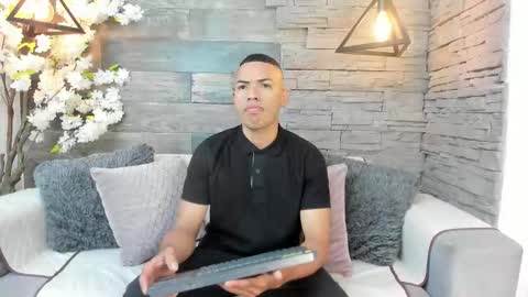 Snapshot of owenpierce1 chatting on October 11, 12:09 pm Owen online show from October 11, 12:09 pm
