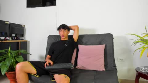 P online show from April 4, 1:46 am