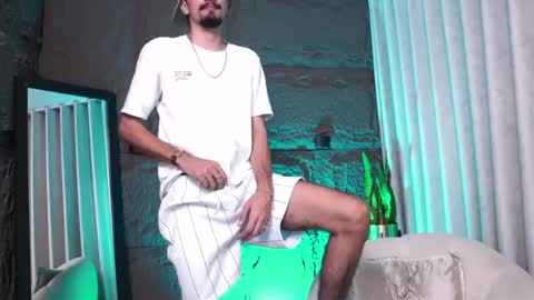 pablo online show from April 19, 8:22 pm