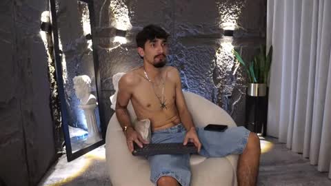 pablo online show from April 24, 4:15 am