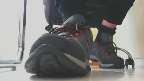 Snapshot of pablomenesssl chatting on February 21, 11:55 am Pablo Meness online show from February 21, 11:55 am