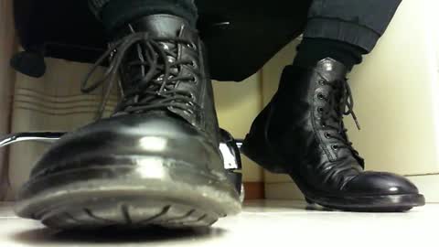 Snapshot of pablomenesssl chatting on February 20, 5:18 pm Pablo Meness online show from February 20, 5:18 pm