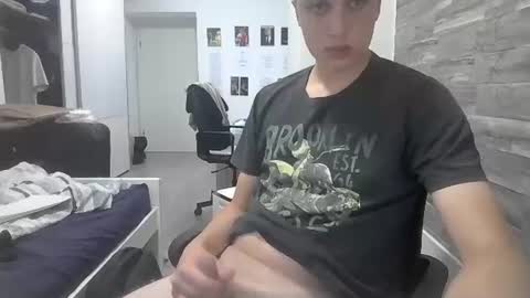 pere online show from July 24, 4:47 pm