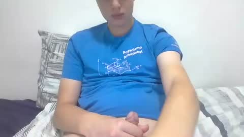 pere online show from August 4, 5:39 pm