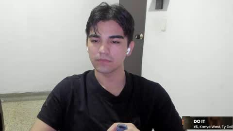 pakun_ online show from April 25, 6:38 pm