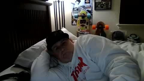 Snapshot of panos678442 chatting on January 23, 11:37 am panos online show from January 23, 11:37 am