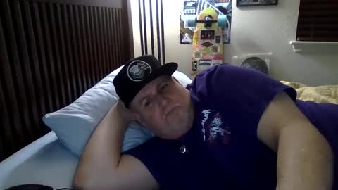 Snapshot of panos678442 chatting on February 25, 10:15 am panos online show from February 25, 10:15 am