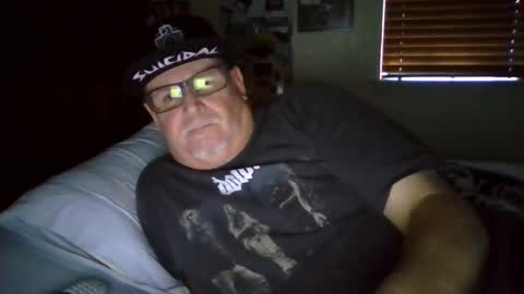Snapshot of panos678442 chatting on September 17, 1:01 pm panos online show from September 17, 1:01 pm