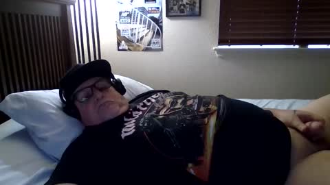 panos online show from April 27, 12:57 pm