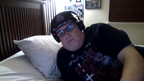 panos online show from April 22, 7:03 am