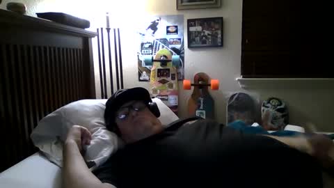 Snapshot of panos678442 chatting on December 8, 1:14 pm panos online show from December 8, 1:14 pm