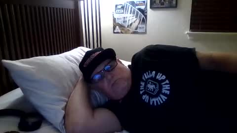 panos online show from April 19, 3:17 am