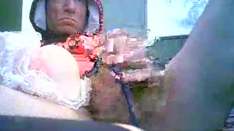 Snapshot of pantyremover69 chatting on December 28, 6:40 pm Pantyremover online show from December 28, 6:40 pm