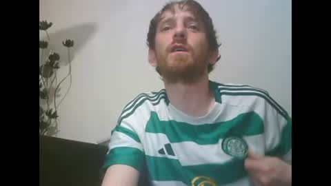 papi_chul0420 online show from March 6, 3:36 am