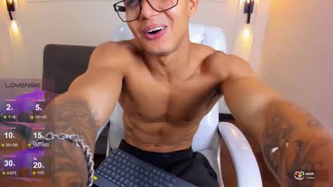 Ryan And Casper online show from March 21, 2:54 pm