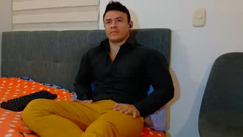 Snapshot of paris_mark chatting on September 15, 5:09 am Mark Paris online show from September 15, 5:09 am