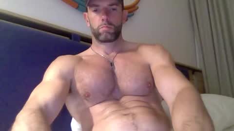 Porn Actor 21cm Hetero online show from May 5, 6:41 pm