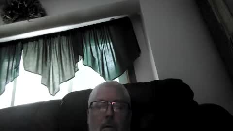 Snapshot of part86 chatting on December 28, 1:40 pm part86 online show from December 28, 1:40 pm