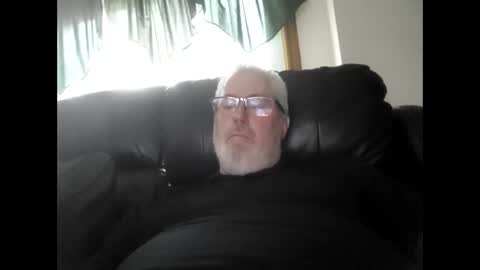 Snapshot of part86 chatting on January 6, 1:41 pm part86 online show from January 6, 1:41 pm