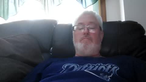 Snapshot of part86 chatting on January 12, 2:19 pm part86 online show from January 12, 2:19 pm
