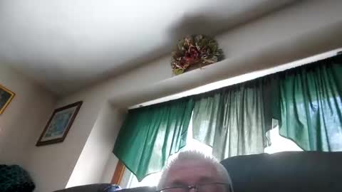 Snapshot of part86 chatting on December 27, 6:42 pm part86 online show from December 27, 6:42 pm