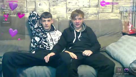 Max tall dark-haired guy with tattoos and Phil blond-haired online show from April 21, 1:19 am