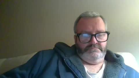 Snapshot of passporttraveler1 chatting on January 24, 1:03 am passporttraveler1 online show from January 24, 1:03 am