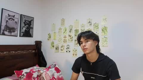 patri_ck_villa online show from April 23, 10:45 pm