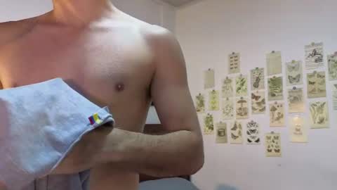 patri_ck_villa online show from July 14, 5:19 pm