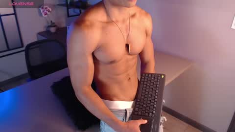 Patrick Brown online show from December 21, 12:06 pm