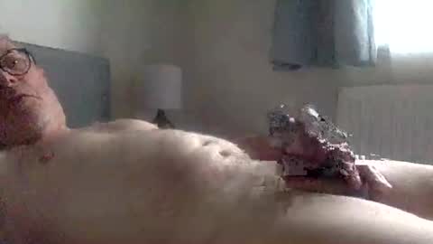 patrickm53 online show from December 7, 9:06 am