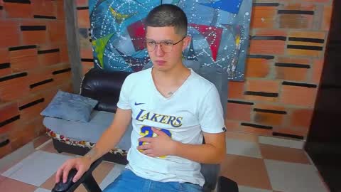 Snapshot of patrik027 chatting on February 26, 1:08 pm .... online show from February 26, 1:08 pm