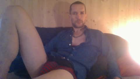 Snapshot of paueriwan chatting on March 3, 6:35 am paueriwan online show from March 3, 6:35 am