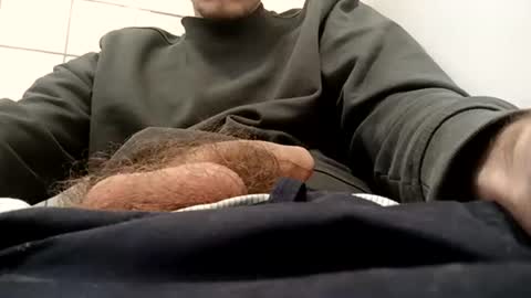 Snapshot of paul_girthy chatting on December 10, 3:22 pm paul_girthy online show from December 10, 3:22 pm