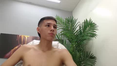 Snapshot of paul_ponce chatting on October 8, 1:04 pm PAUL online show from October 8, 1:04 pm