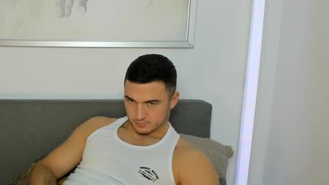 paulblack021 online show from February 8, 11:57 pm