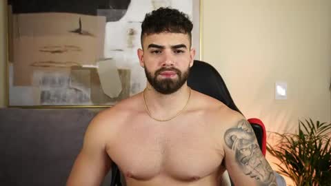 Paul Phoenix online show from April 21, 2:26 am