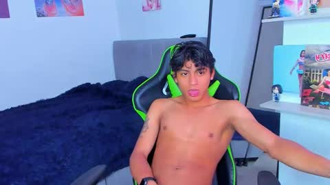 Paul online show from April 28, 8:35 pm