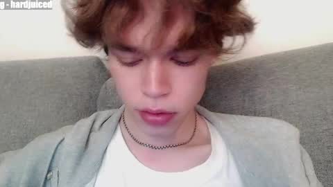 pawclaw online show from April 20, 11:18 pm