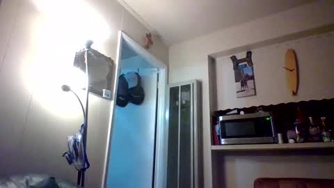 pawgkiller online show from April 22, 3:02 am