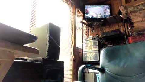 pcpeins online show from April 19, 7:16 pm