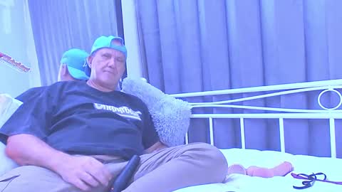 Snapshot of peacetous chatting on January 4, 9:31 pm Marc online show from January 4, 9:31 pm
