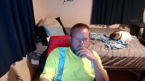 pecker40 online show from October 2, 4:27 am