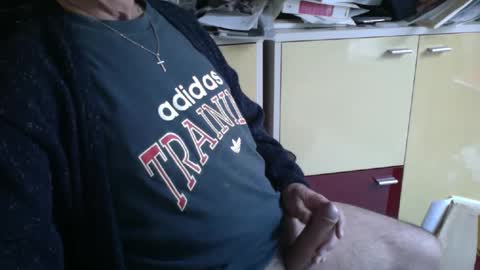 Snapshot of pegaso1000 chatting on January 18, 9:56 am pegaso1000 online show from January 18, 9:56 am