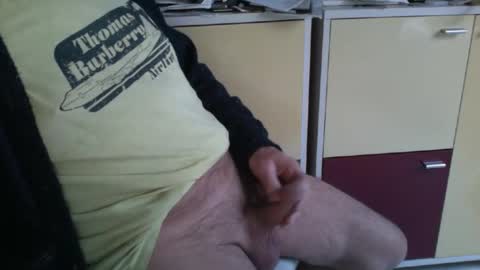 Snapshot of pegaso1000 chatting on February 8, 8:52 am pegaso1000 online show from February 8, 8:52 am